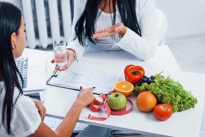 nutritionniste france scaled 1 1